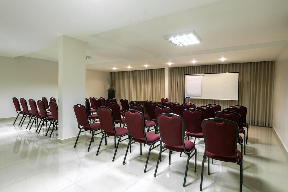 Sia Park Executive Hotel Candangolândia Exterior foto